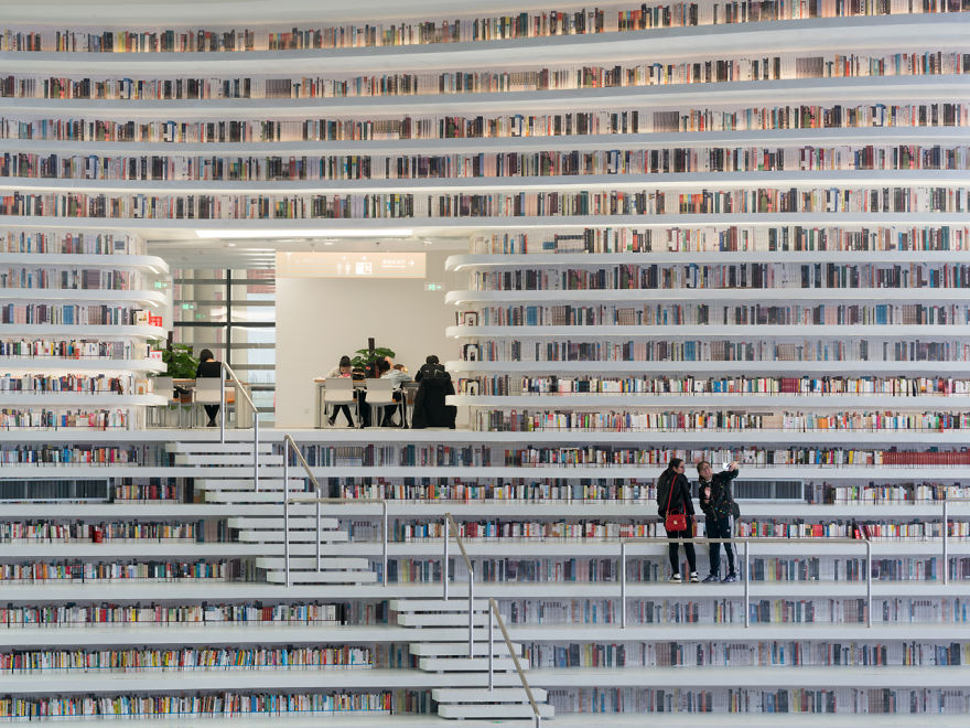 Biblioteca Futurista